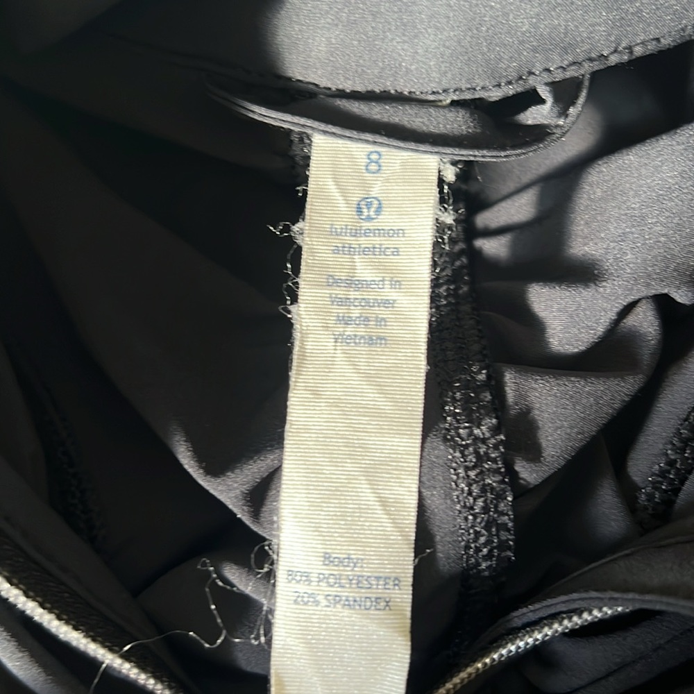 Lululemon Light Weight Vest W/ Hood Gem